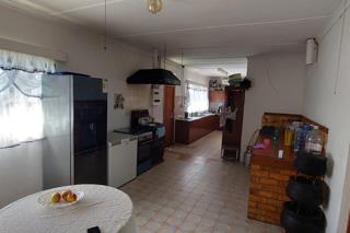 5 Bedroom Property for Sale in Lakeview Free State